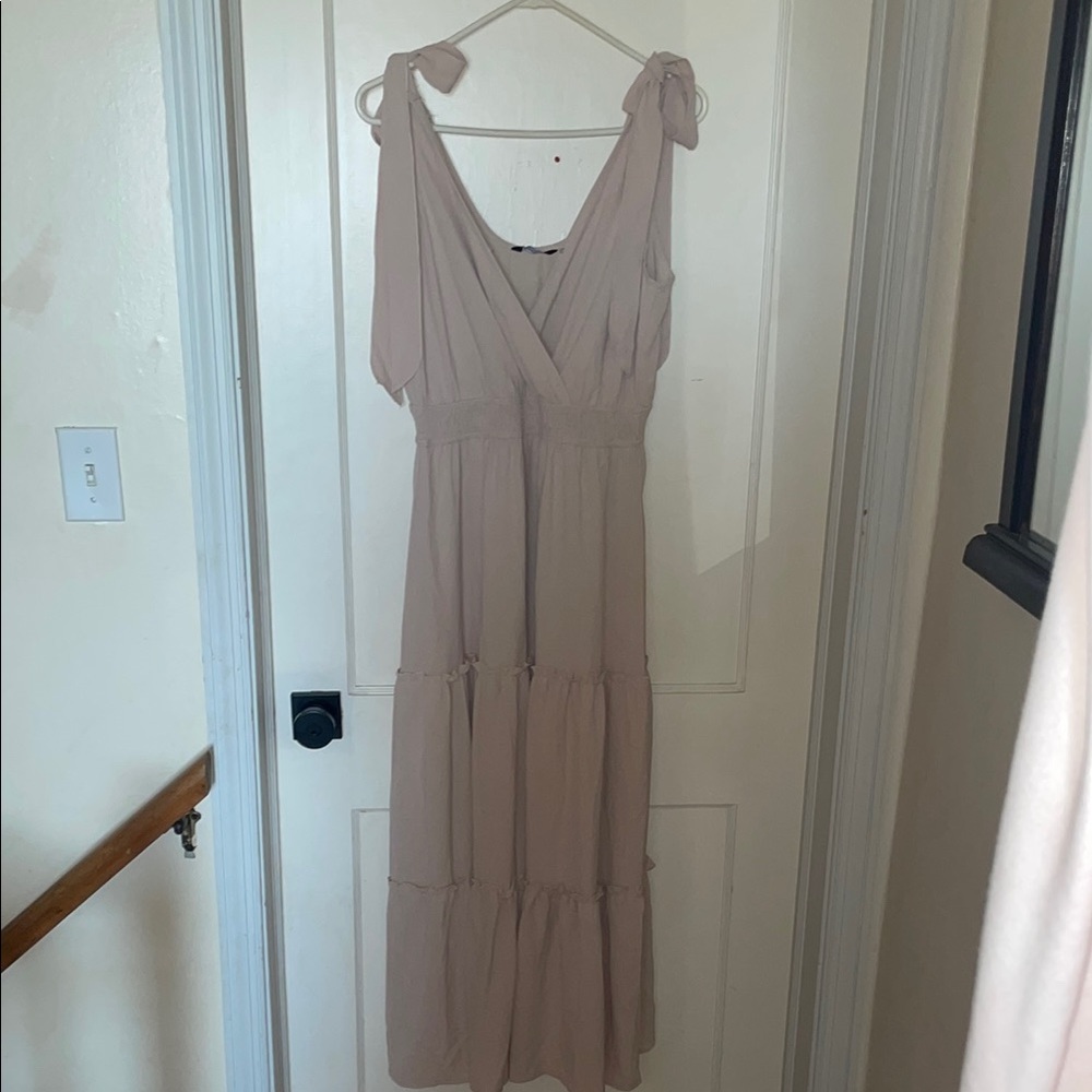 Elegant Cream Maxi Dress